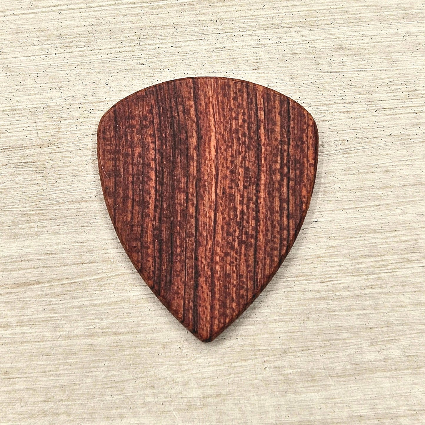 Guitar Pick Box - Oval w 5 Picks
