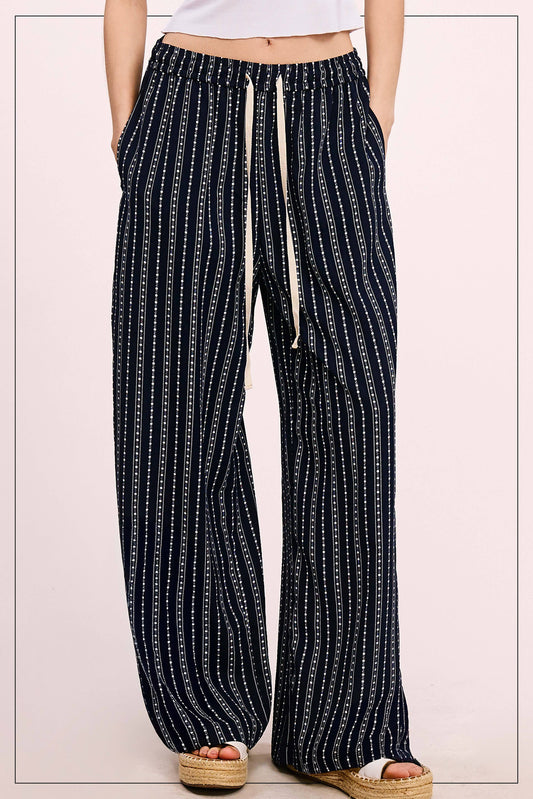 Patterned Design Relaxed Fit Pants With Pockets
