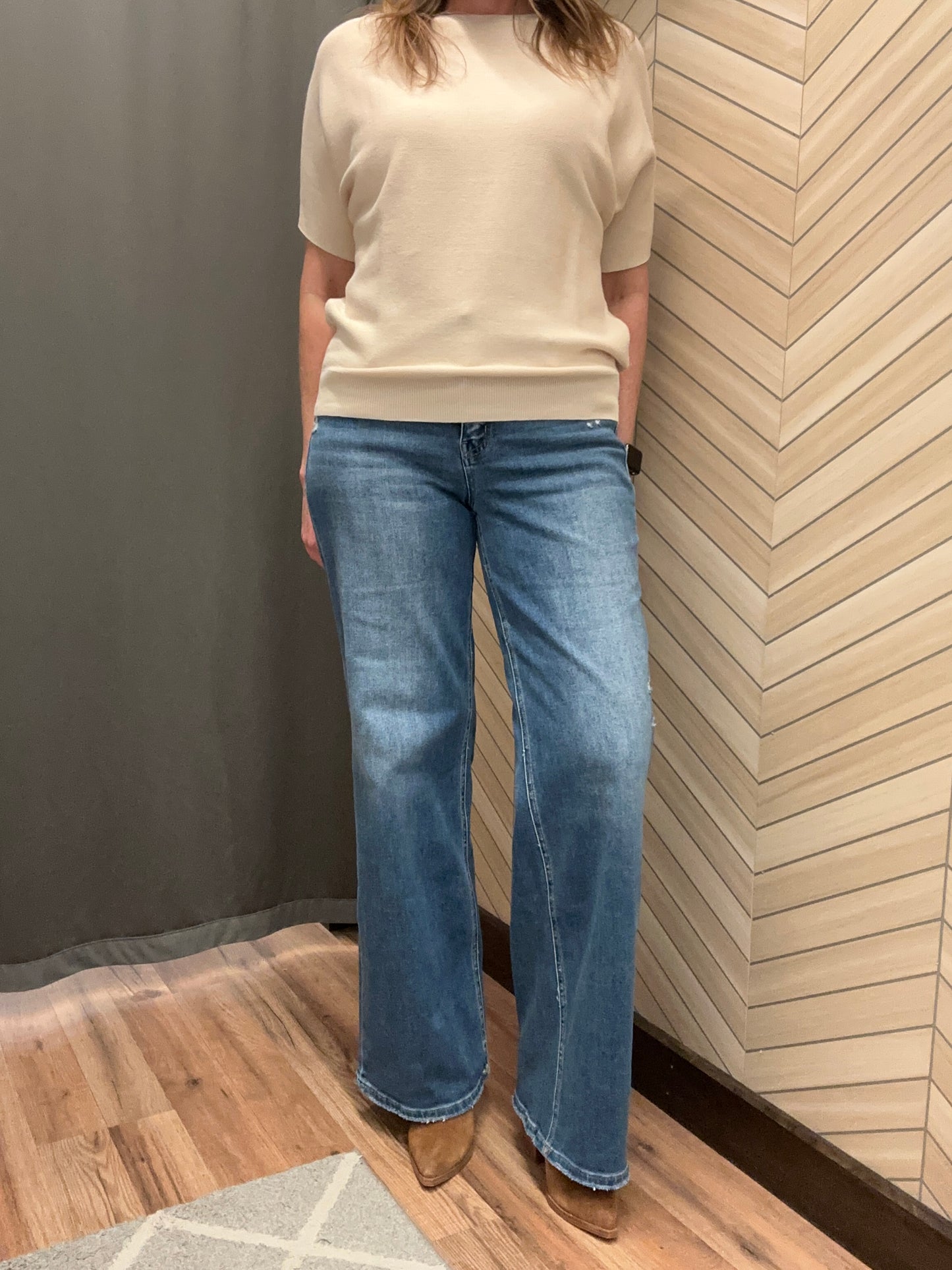 Mid Rise Wide Leg Jeans