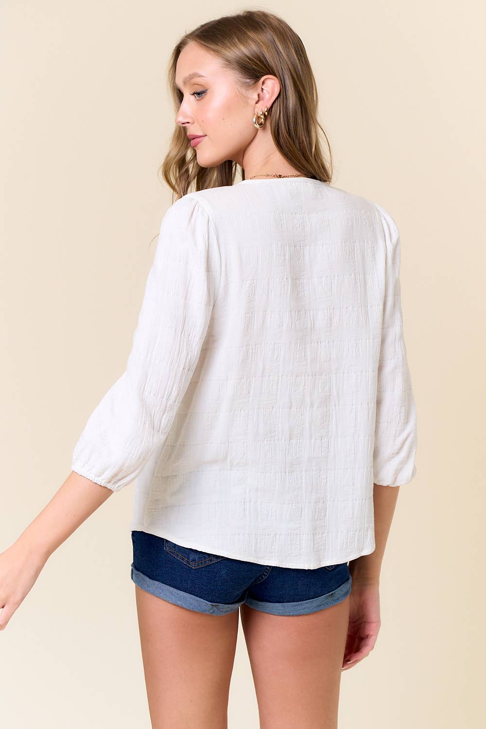 WOVEN SPLIT V-NECK SMOCKED FRONT 3/4 SLEEVE TOP