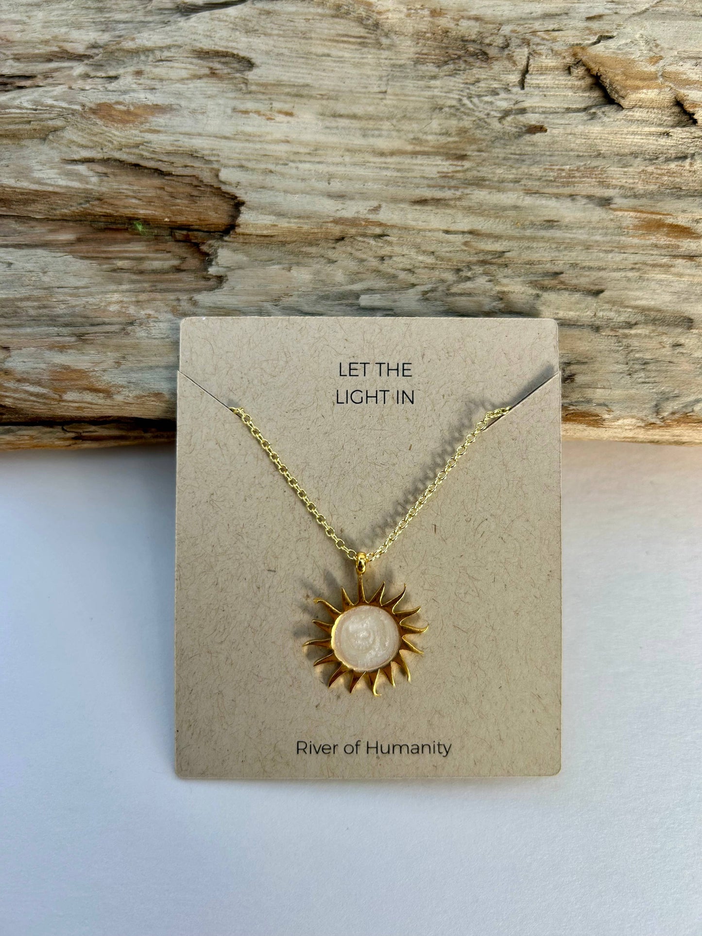 White Sun Necklace