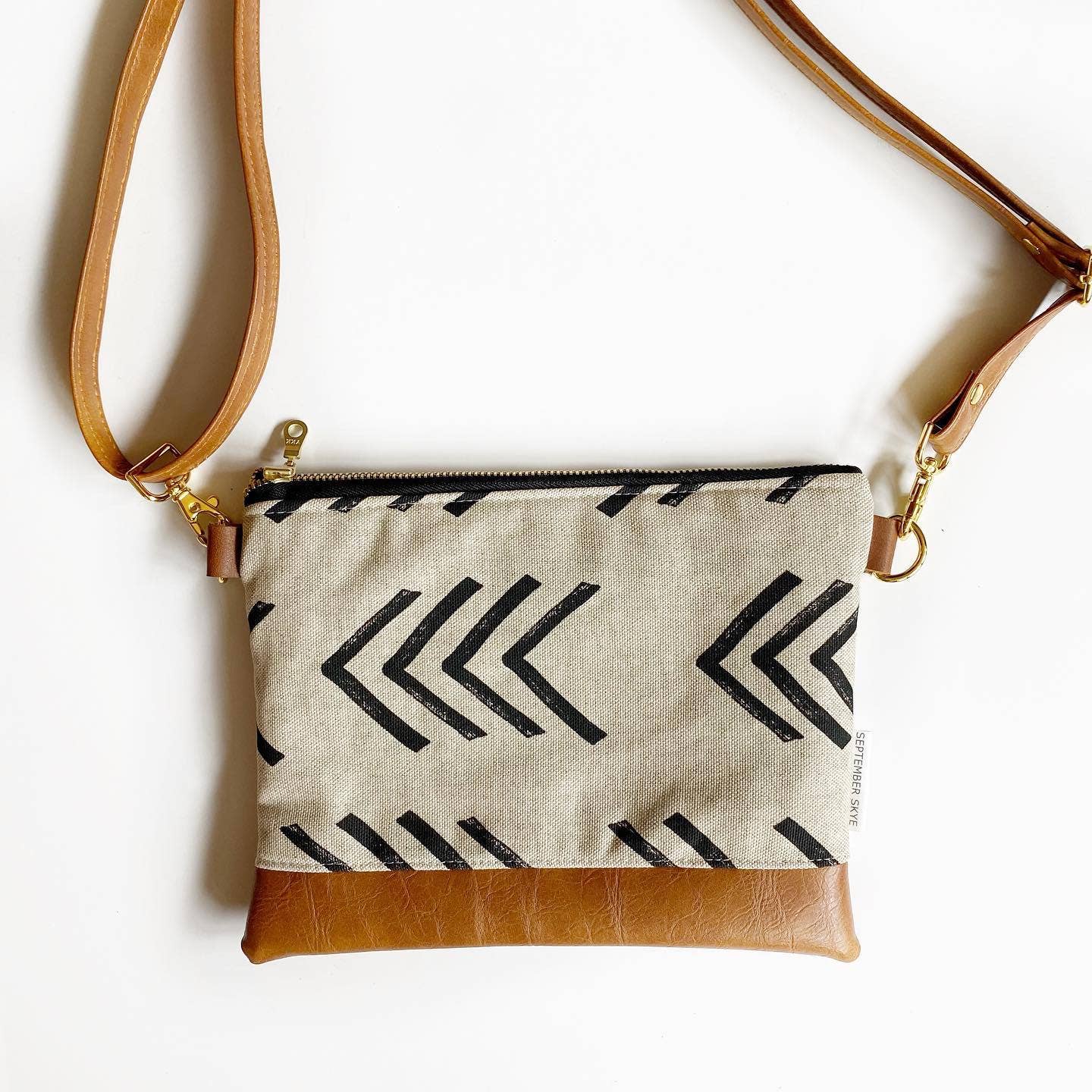 Small crossbody bag in mud cloth arrow