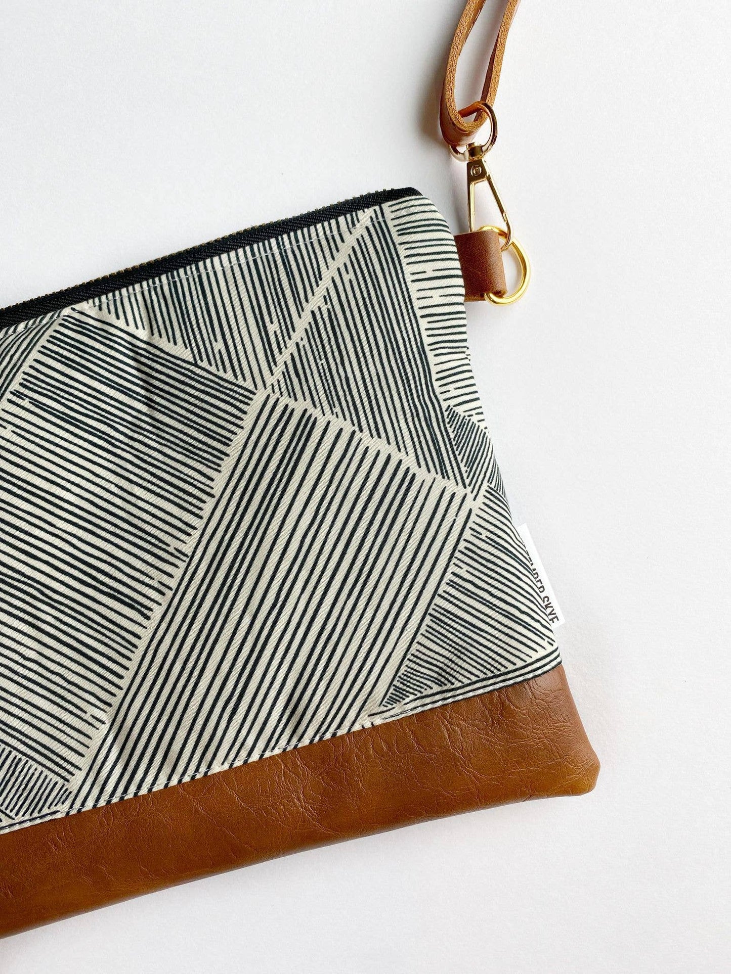 Small crossbody bag in black and white sketch