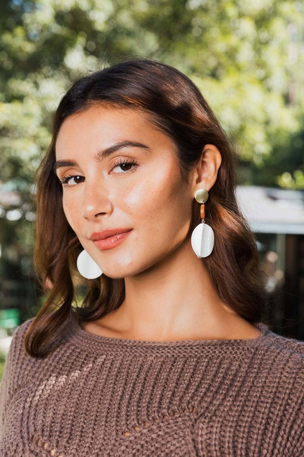 Eco-Friendly Boho Chic Shell and Wood Earrings – Scenic Drive