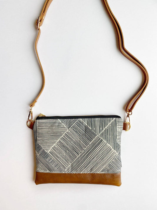 Small crossbody bag in black and white sketch