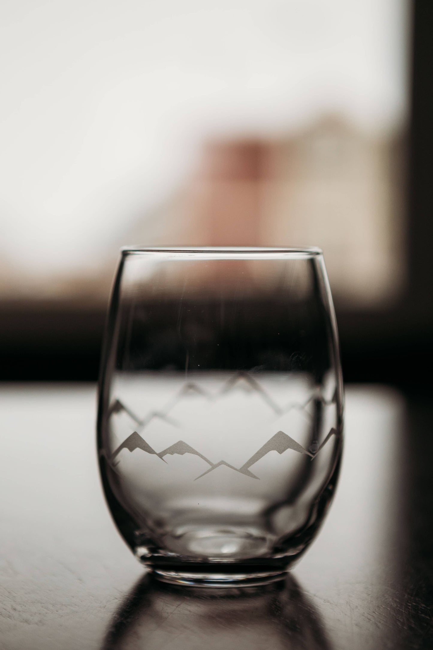 Mountain Etched Wine Glass, 12 oz