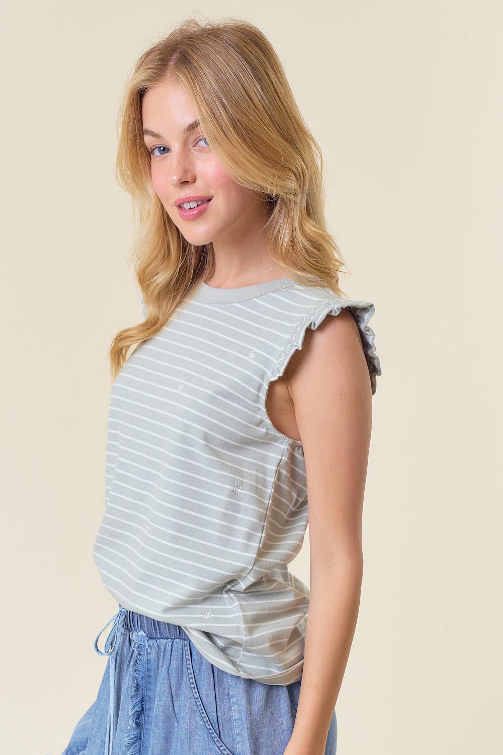 Ruffle Sleeveless Floral Tank