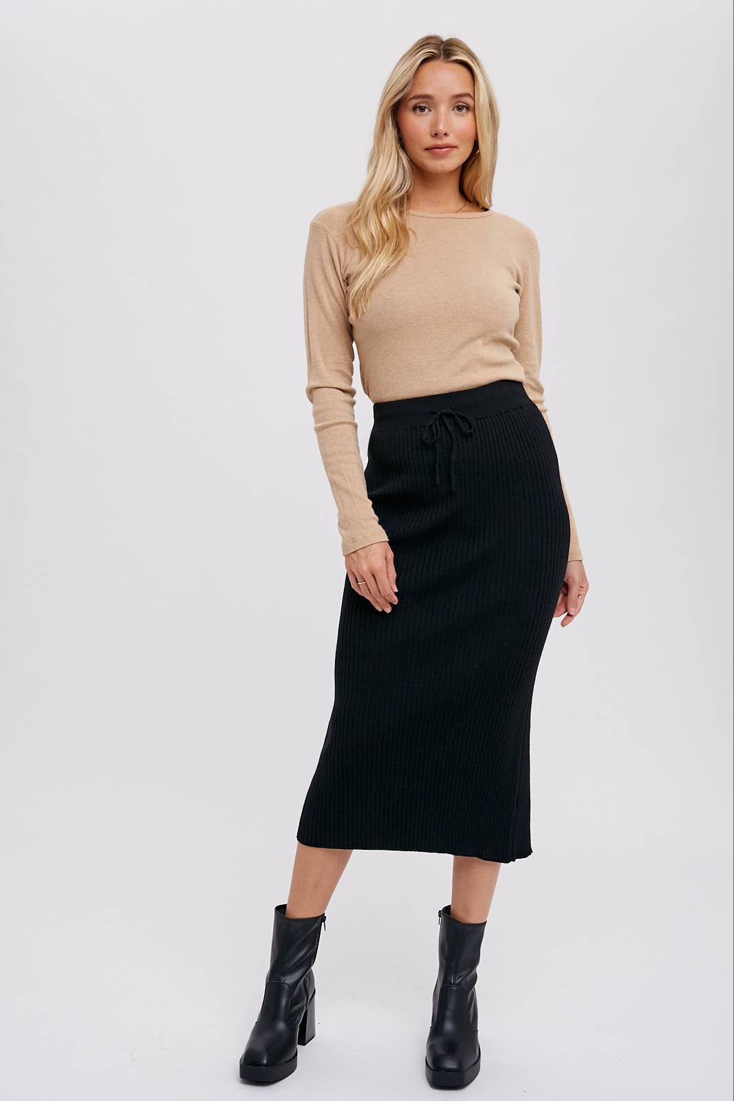 Ribbed Knit Midi Skirt