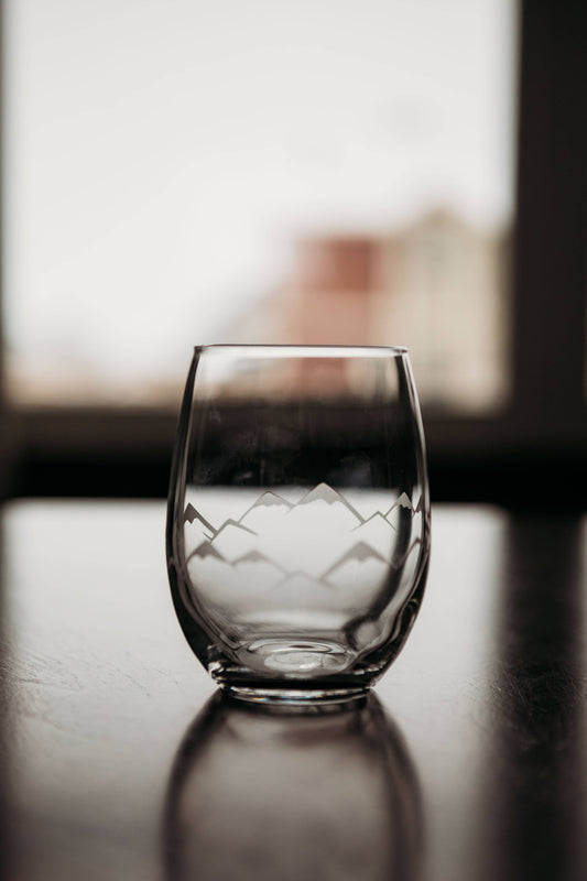 Mountain Etched Wine Glass, 12 oz