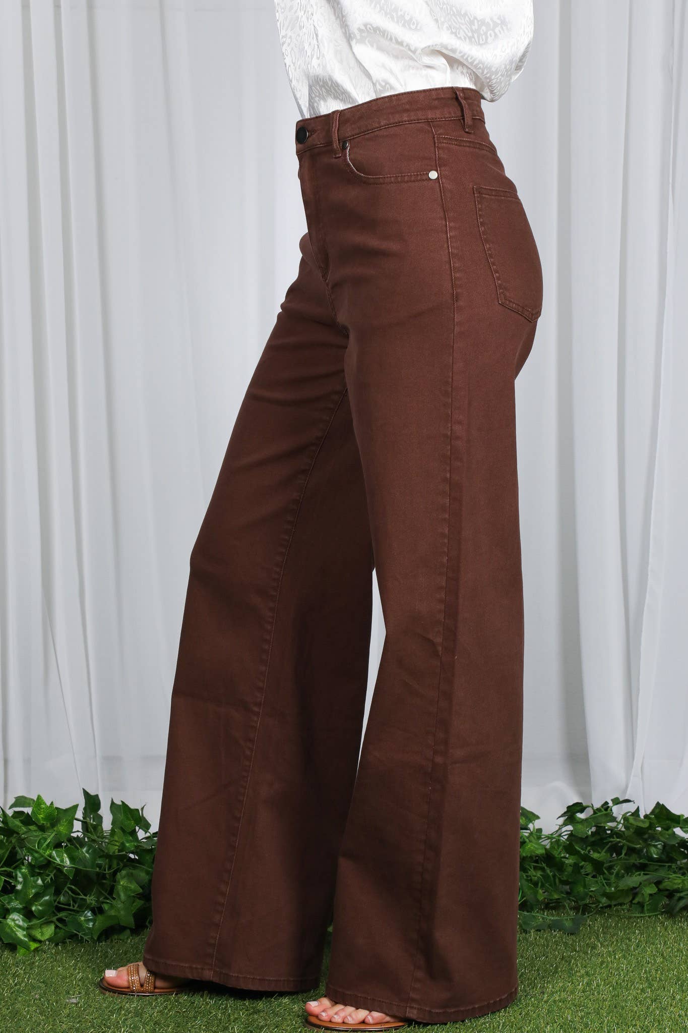Wide & Loose Straight Pants