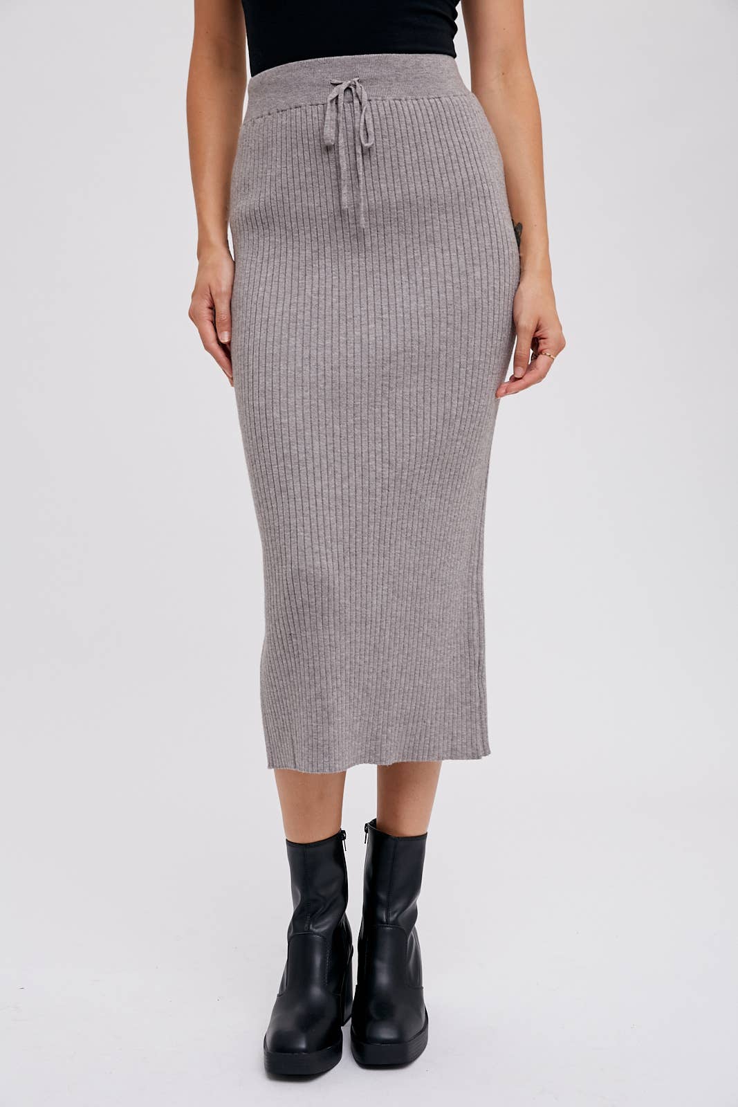 Ribbed Knit Midi Skirt