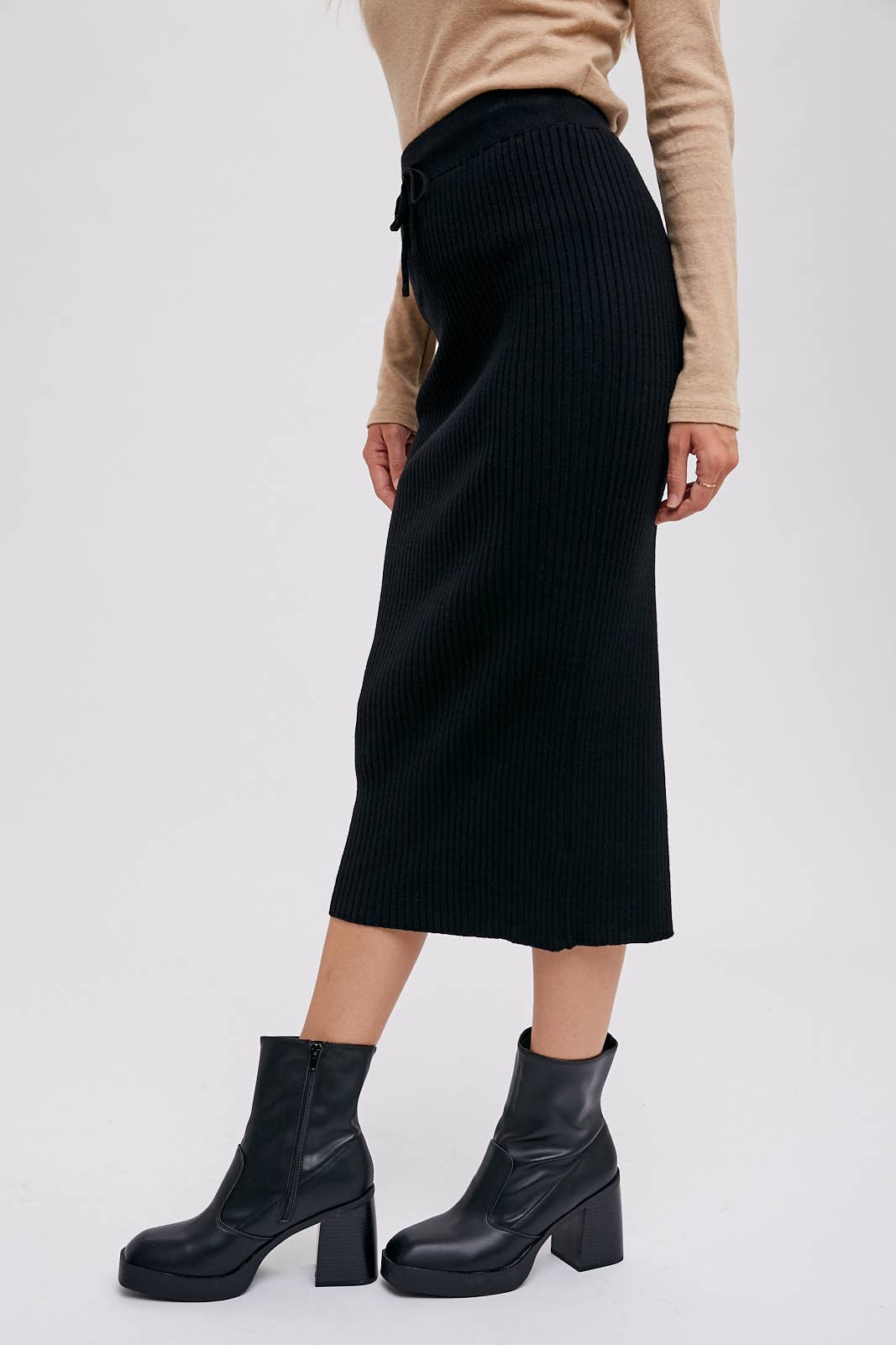 Ribbed Knit Midi Skirt