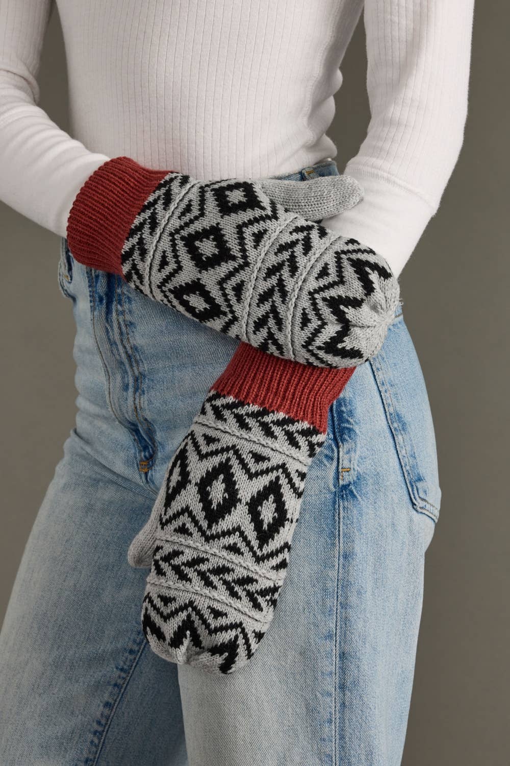 Gray, Black & Rust Patterned Mittens