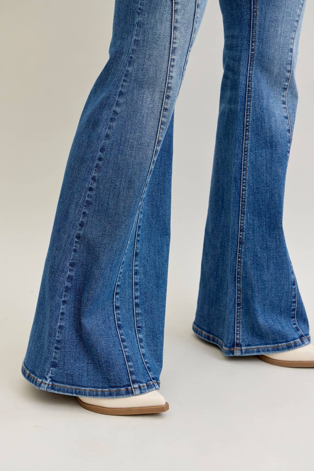 Flare Double Angular Seam