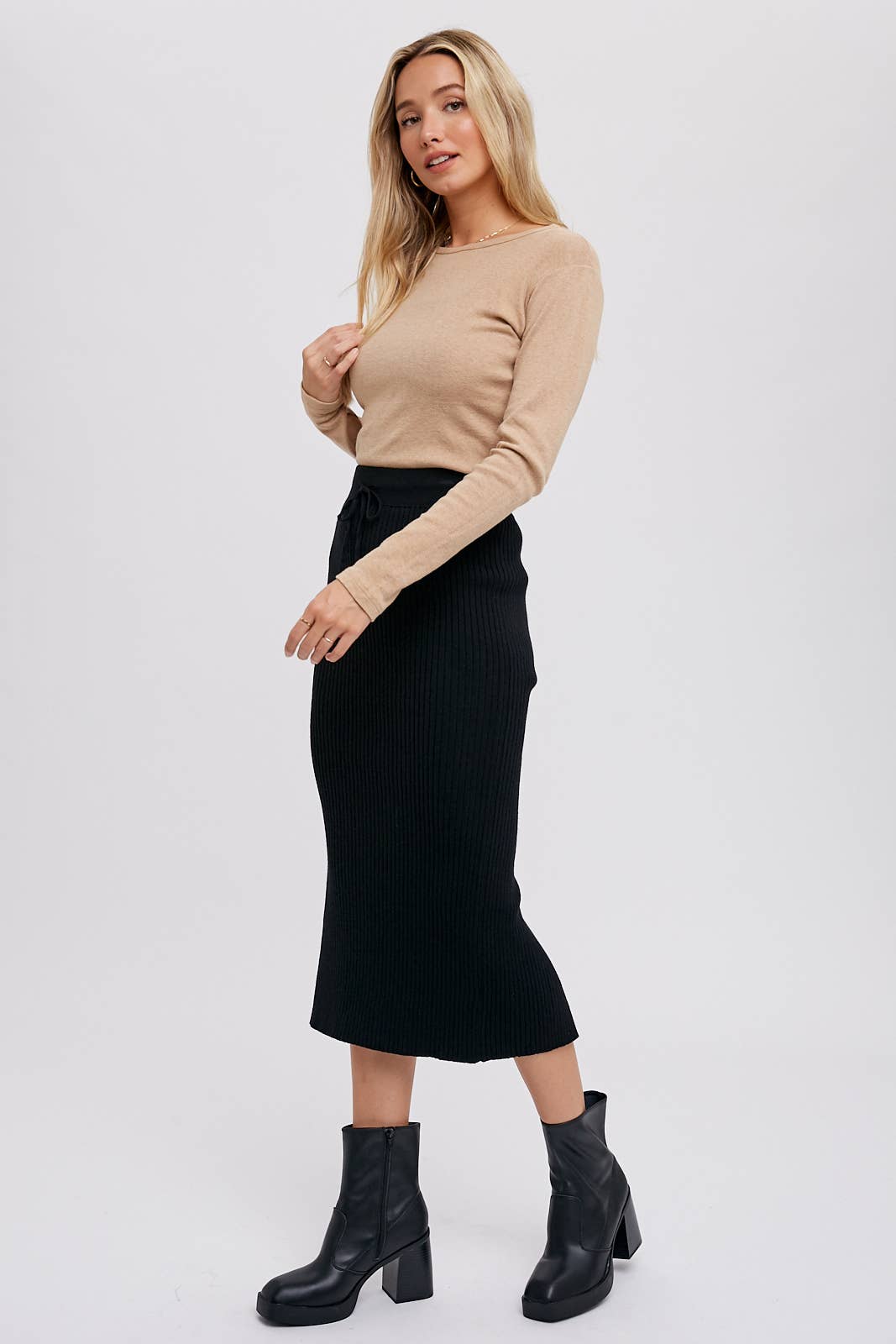 Ribbed Knit Midi Skirt