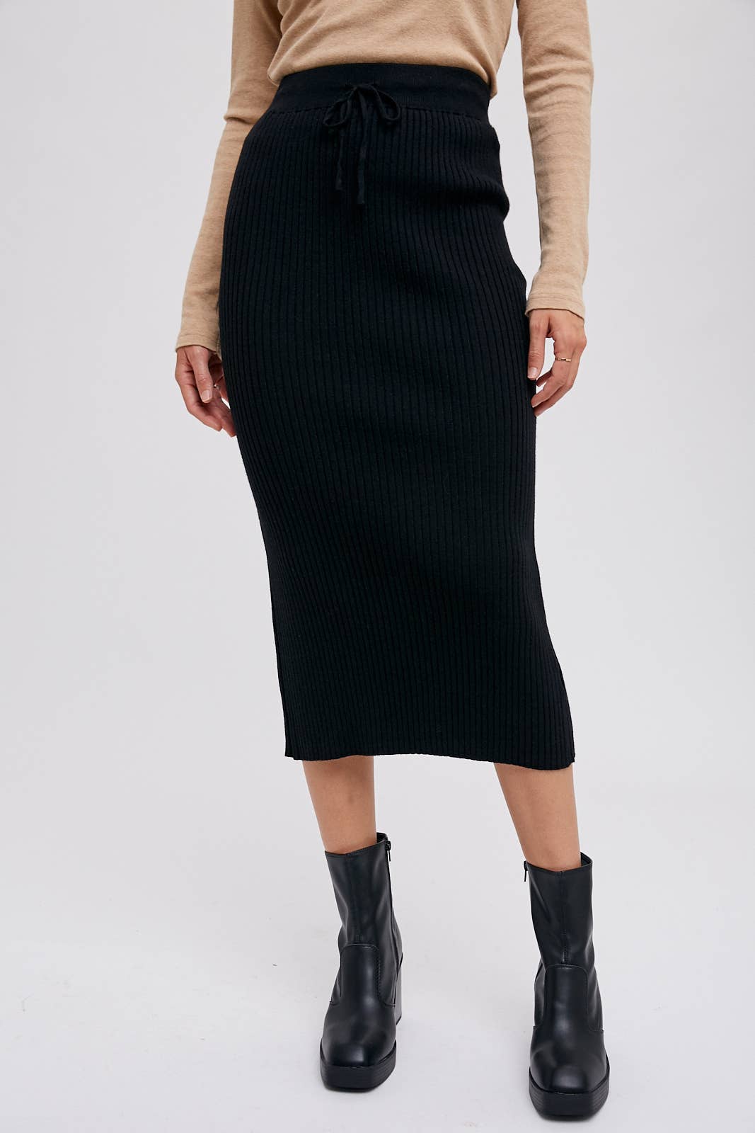 Ribbed Knit Midi Skirt