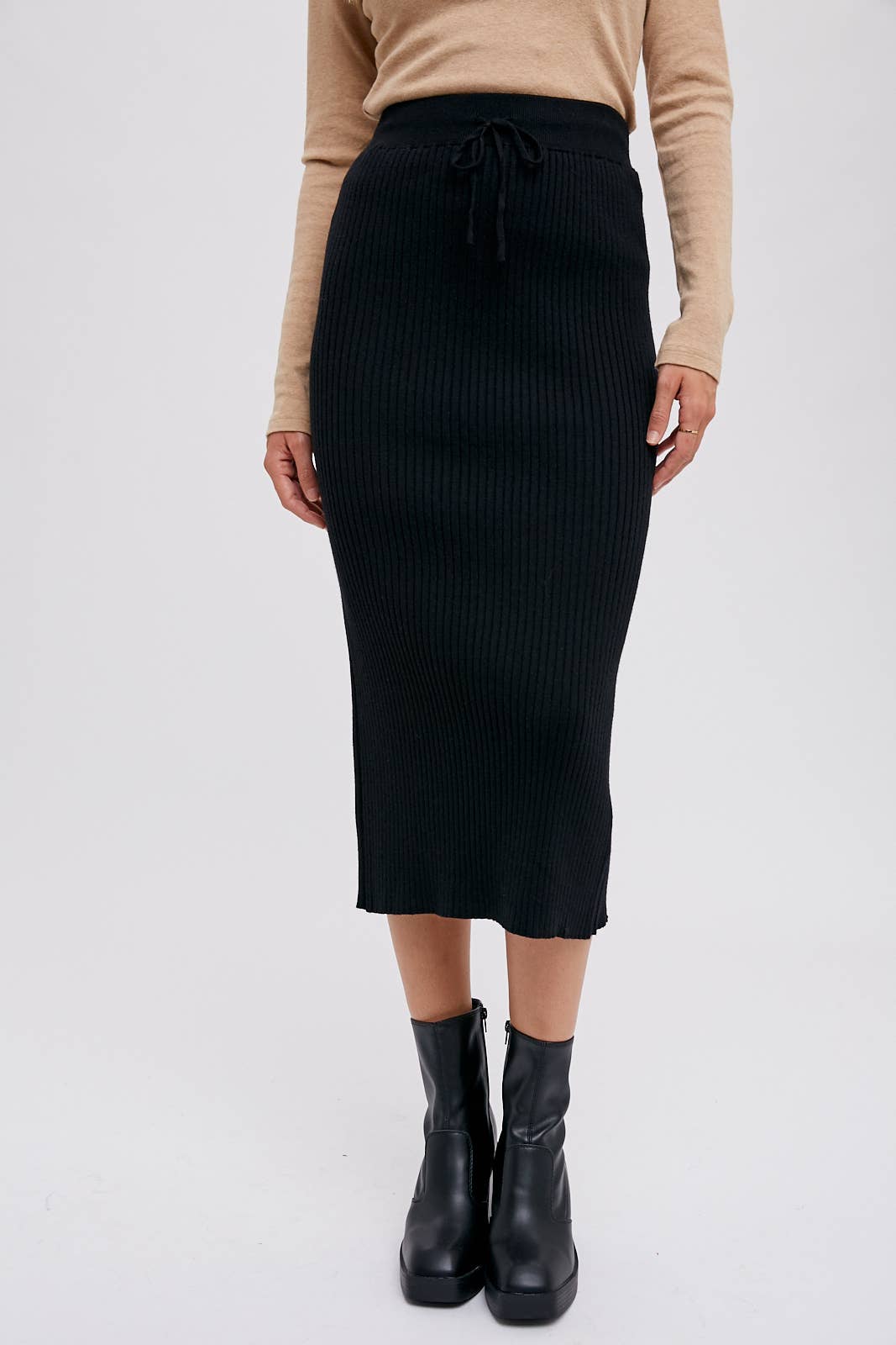 Ribbed Knit Midi Skirt