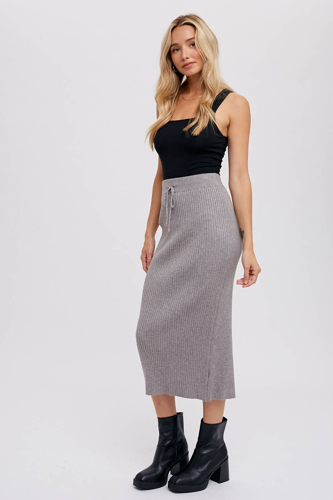 Ribbed Knit Midi Skirt