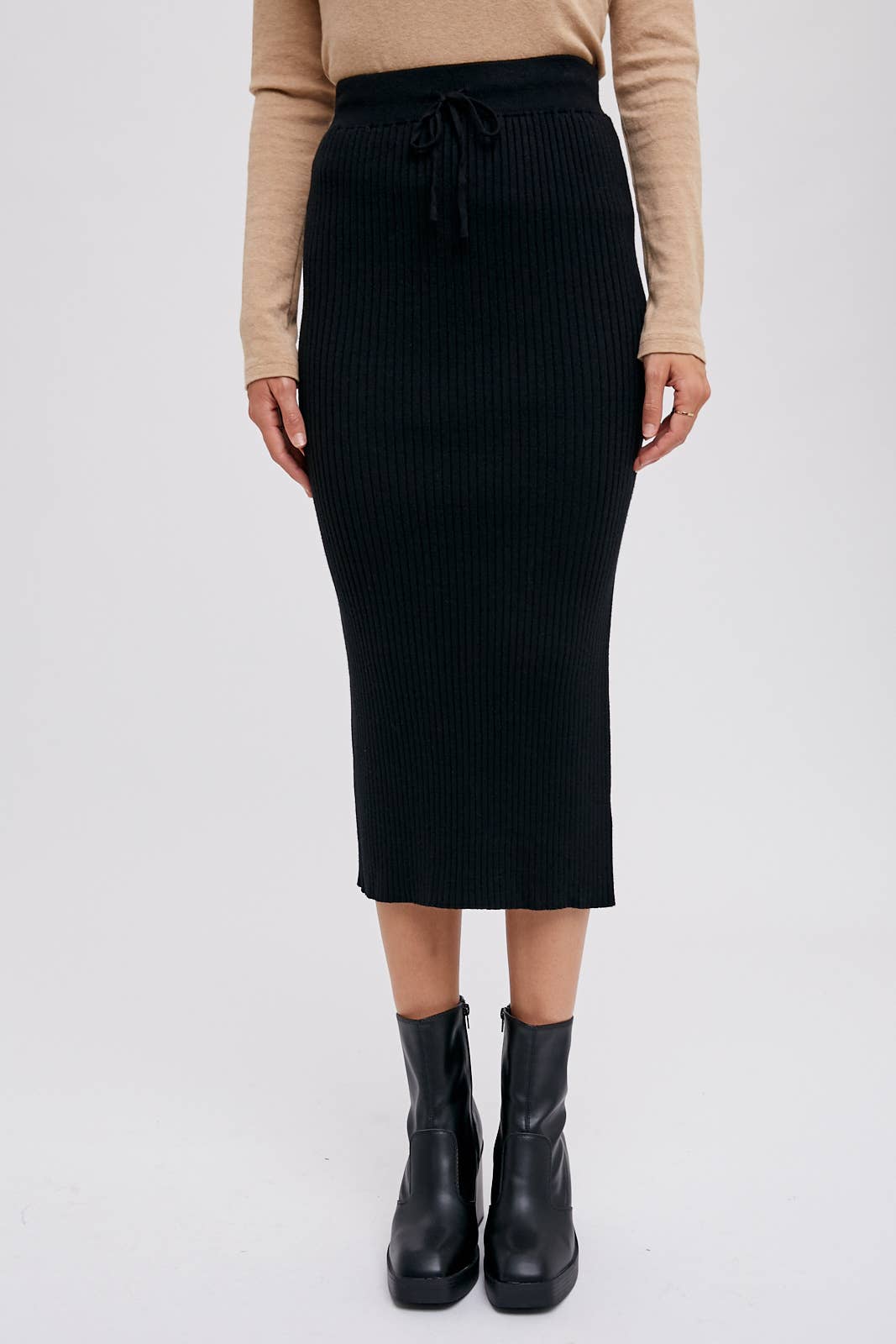 Ribbed Knit Midi Skirt